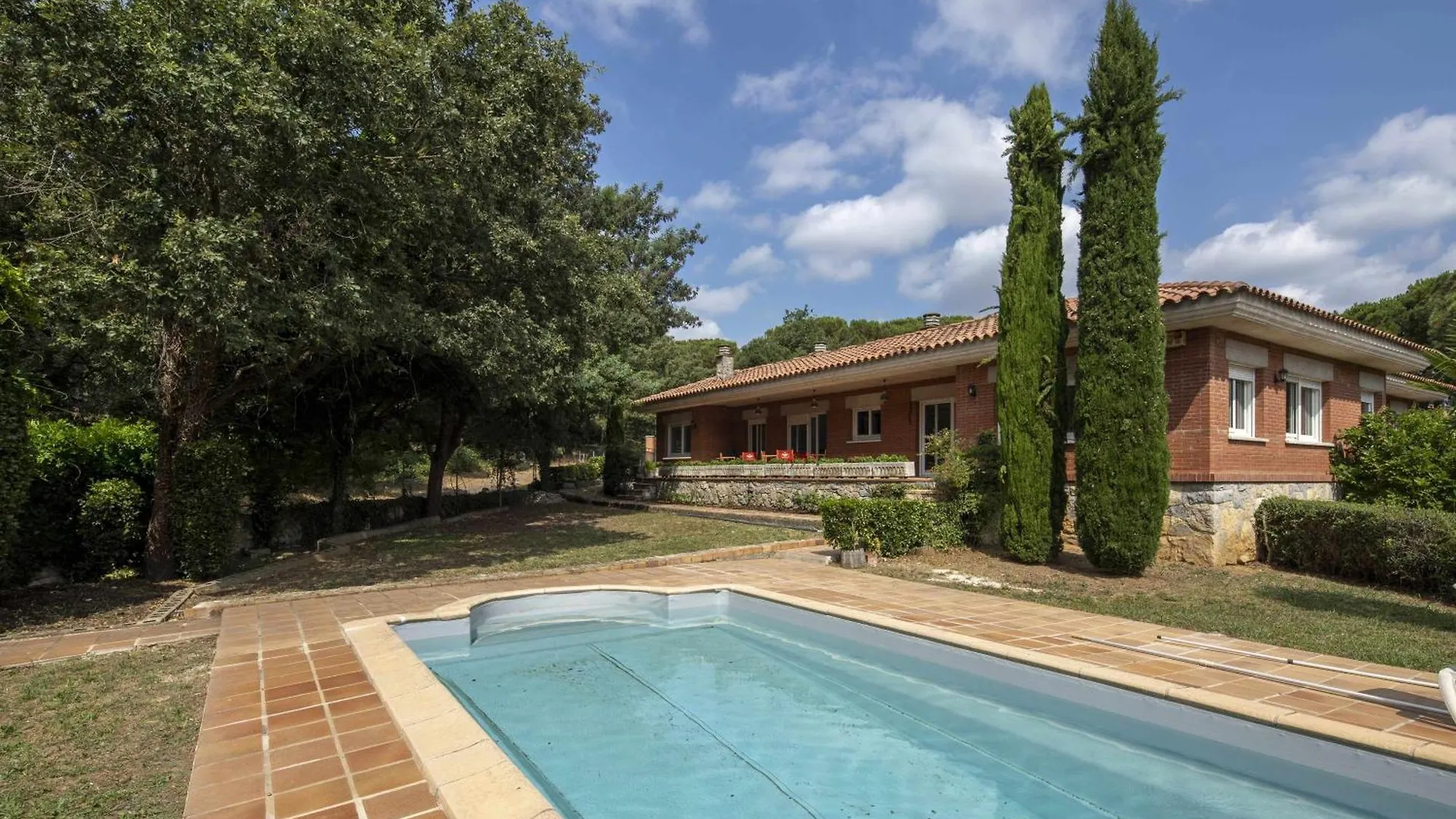 Chalet Casa Con Piscina En Vilobi Donyar Villa Viloví de Oñar